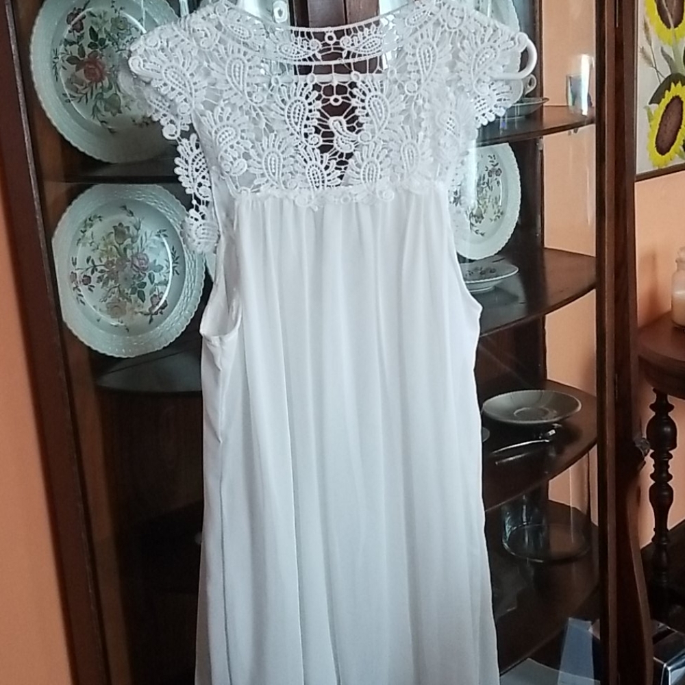 Dress - Picture 2 of 3